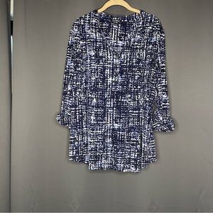 ROZ & ALI  3/4 sleeve plus size top